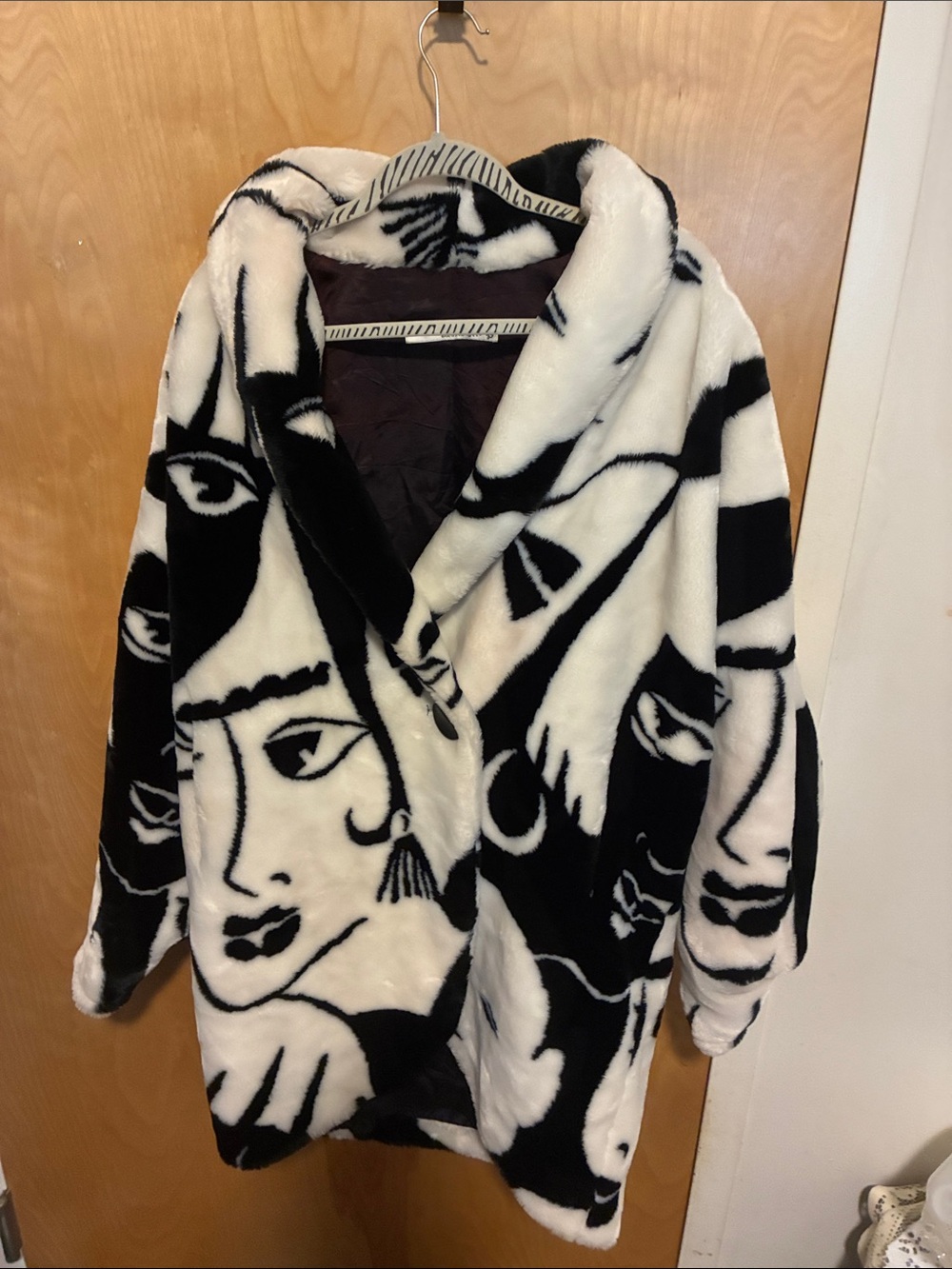 Black & White Faux Fur Graphic Coat - Women's Jacket
